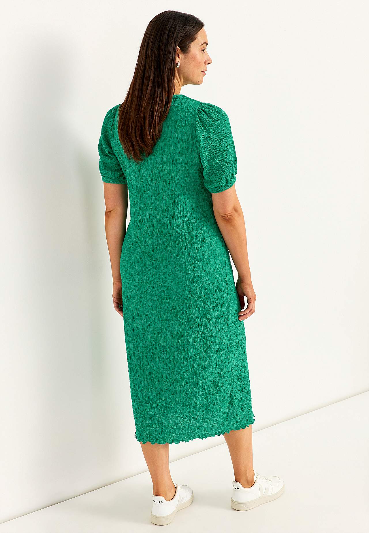 Tekstuurse koega trikotaažkleit