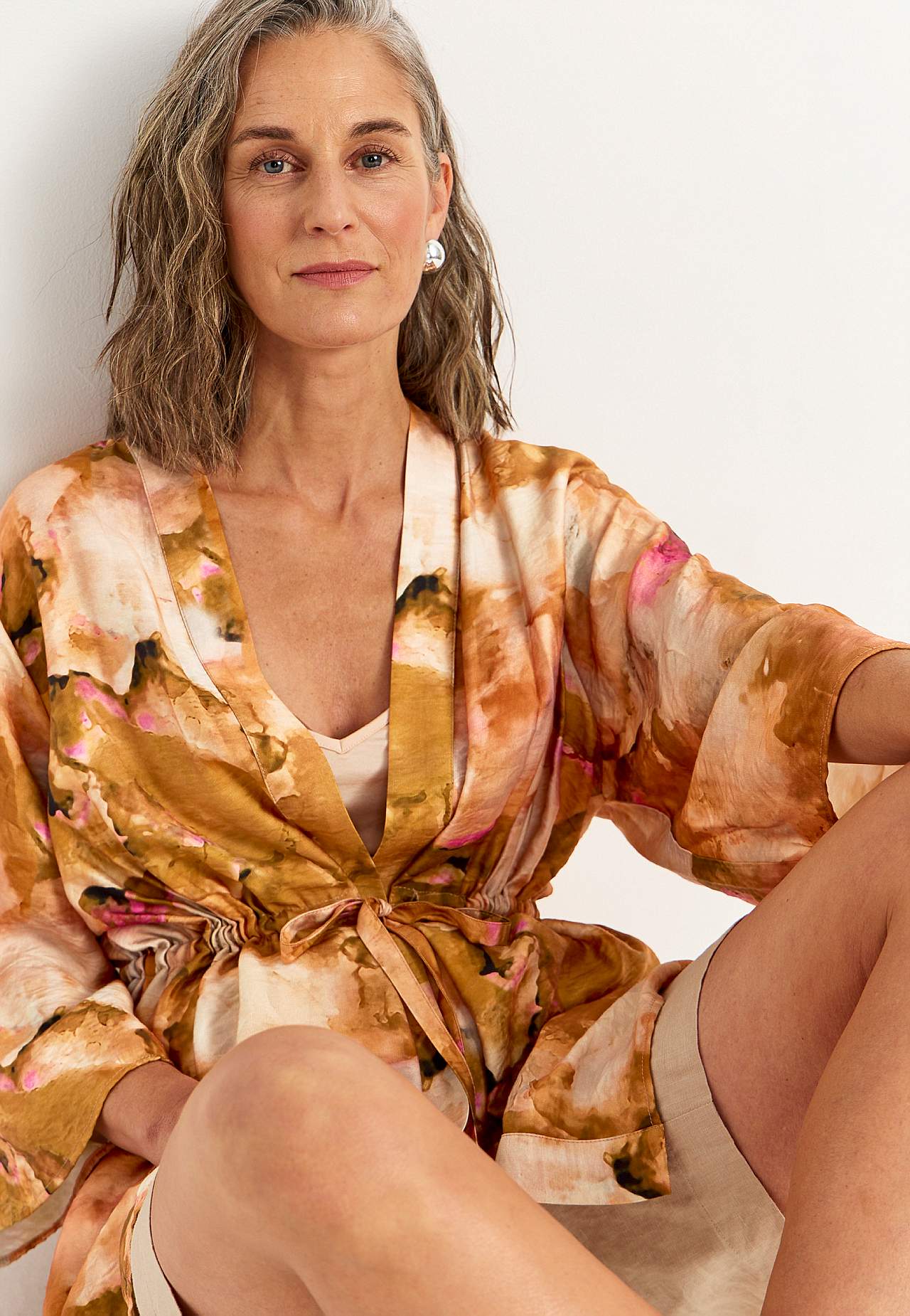 Mustriline kimonojakk