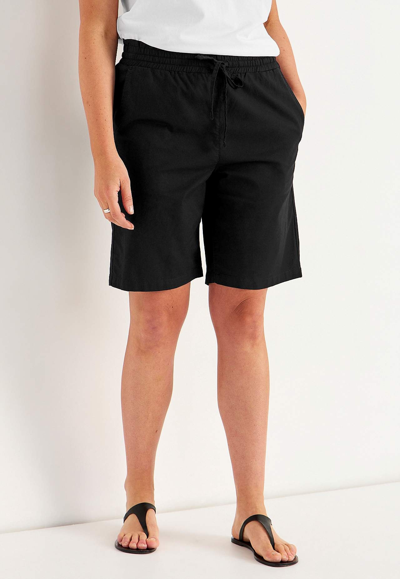 Läbipestud puuvillakangast lühikesed püksid