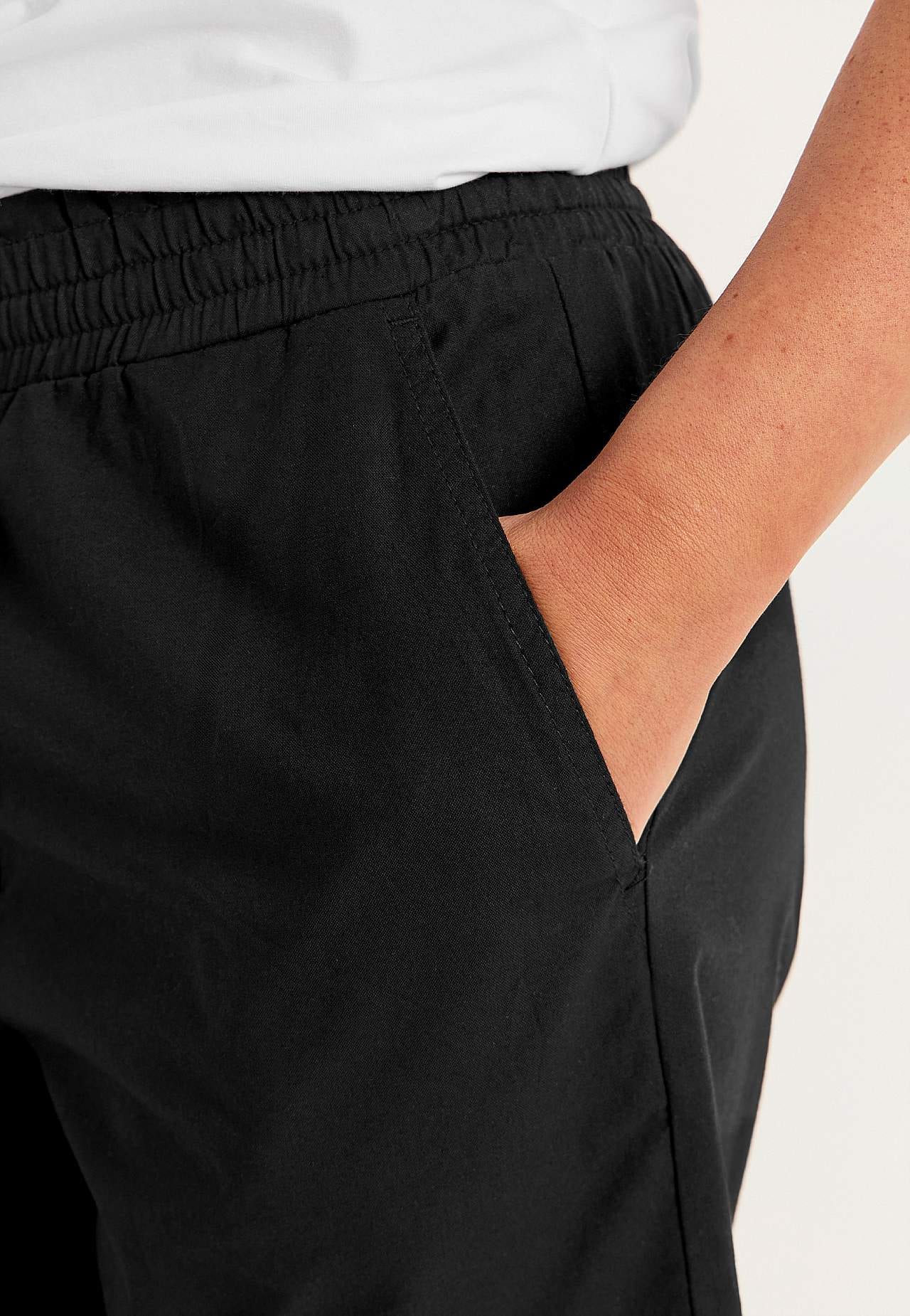 Läbipestud puuvillakangast lühikesed püksid