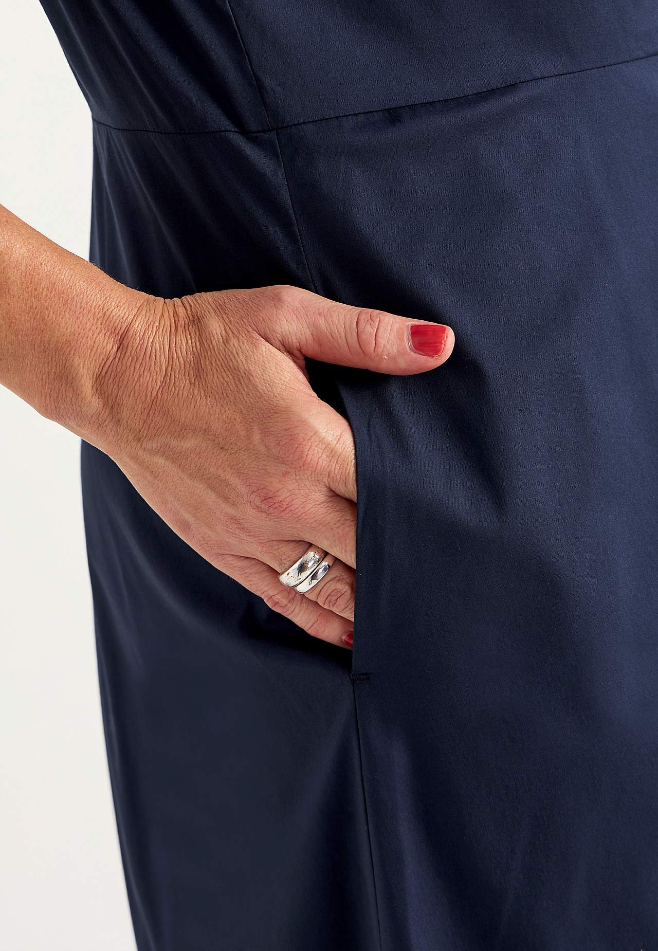 Popliinist kleit taskutega