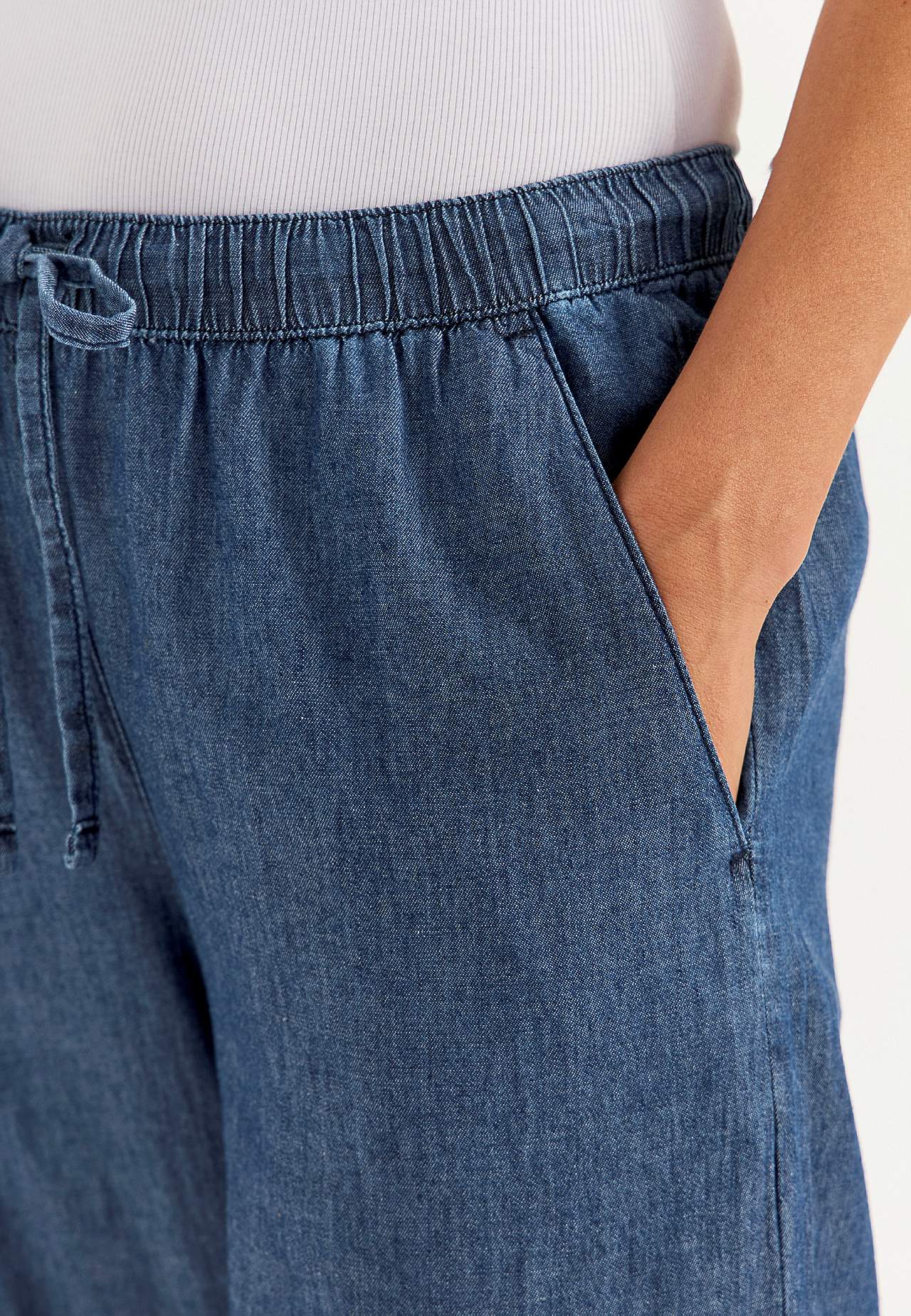 Pehmest, õhulisest denimkangast Culotte-lõikega püksid