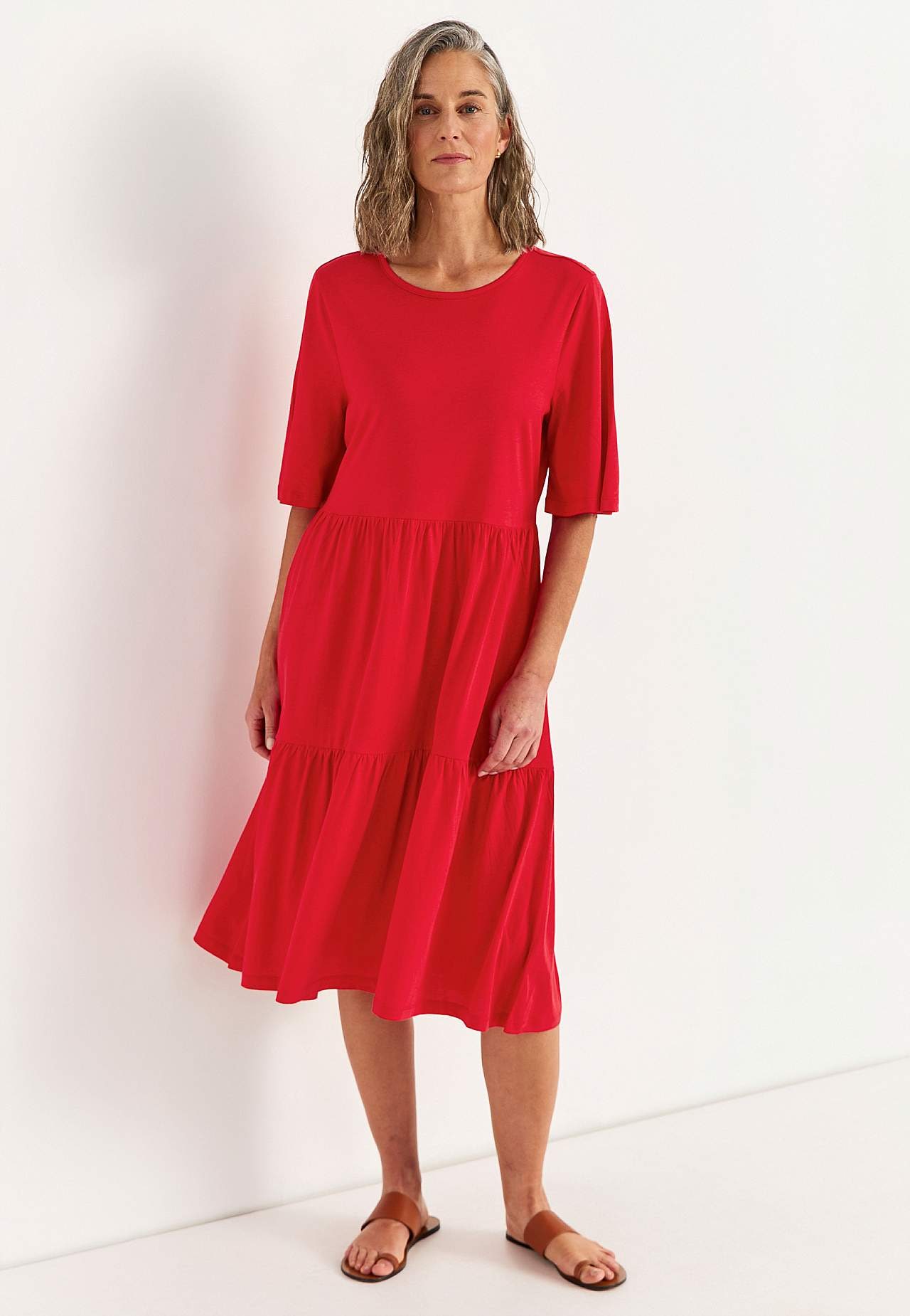 Volangidega trikotaažkleit