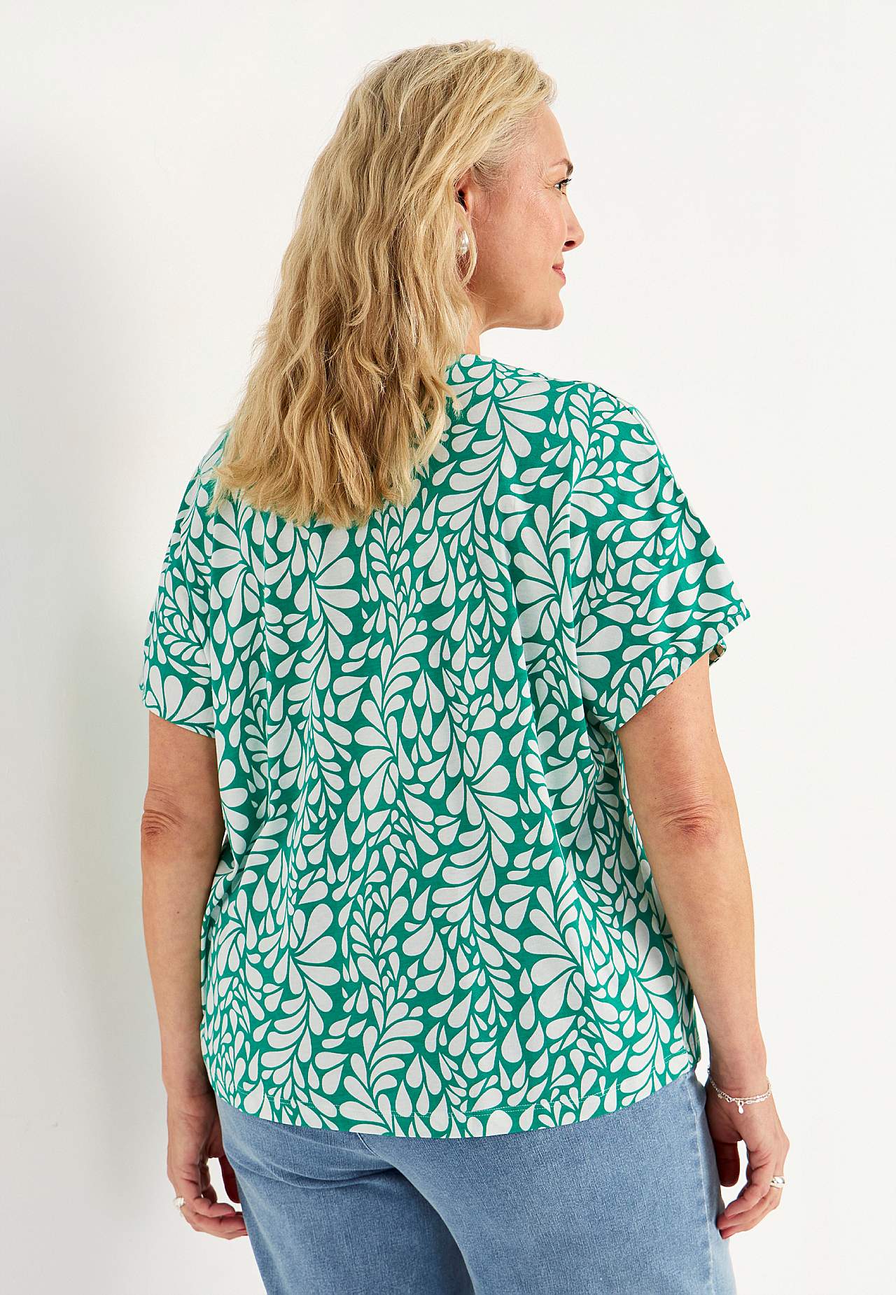 Lühikeste varrukatega trikotaažist topp