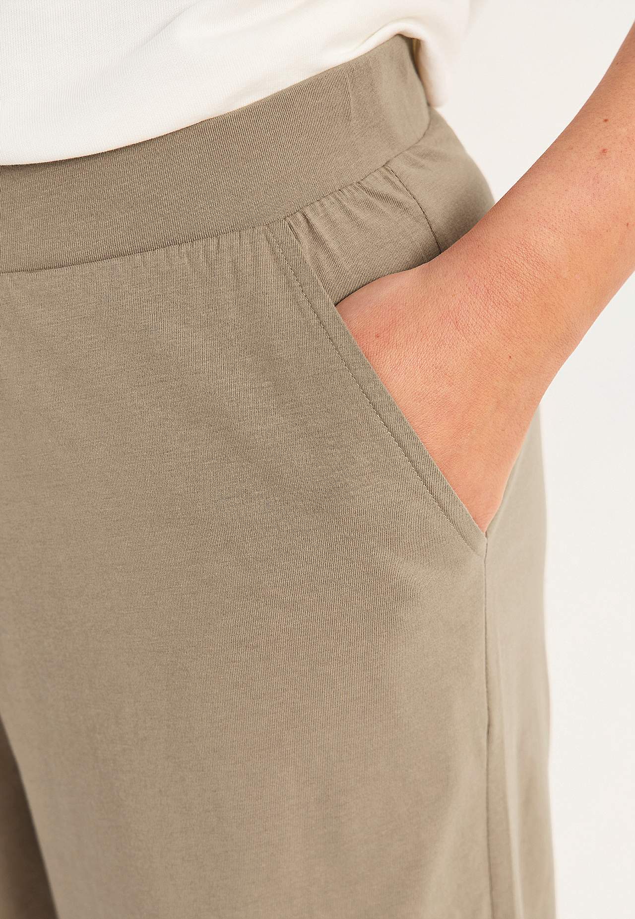 Taskutega Culotte-püksid orgaanilisest puuvillast