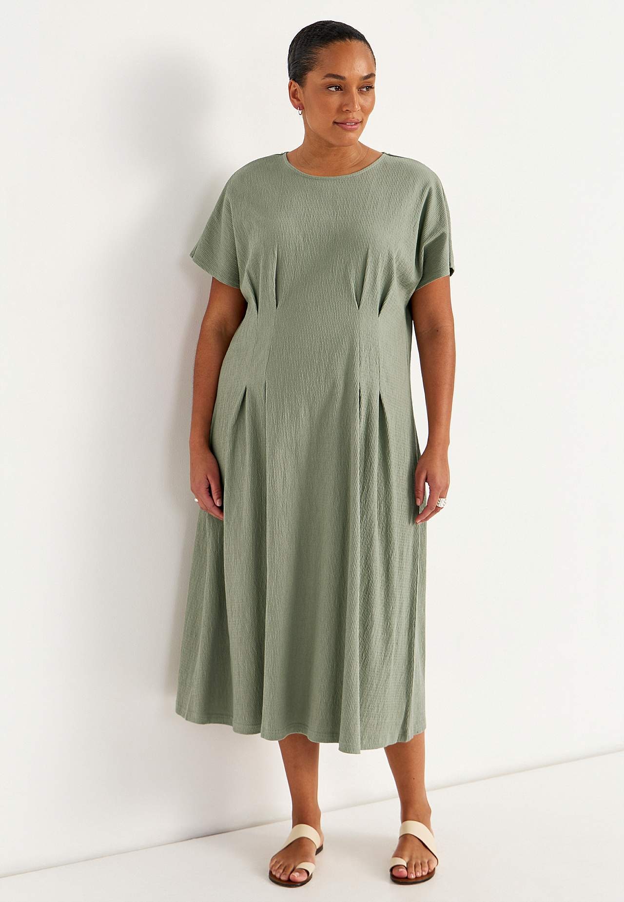 Kortsulisest puuvillasest trikotaažist kleit