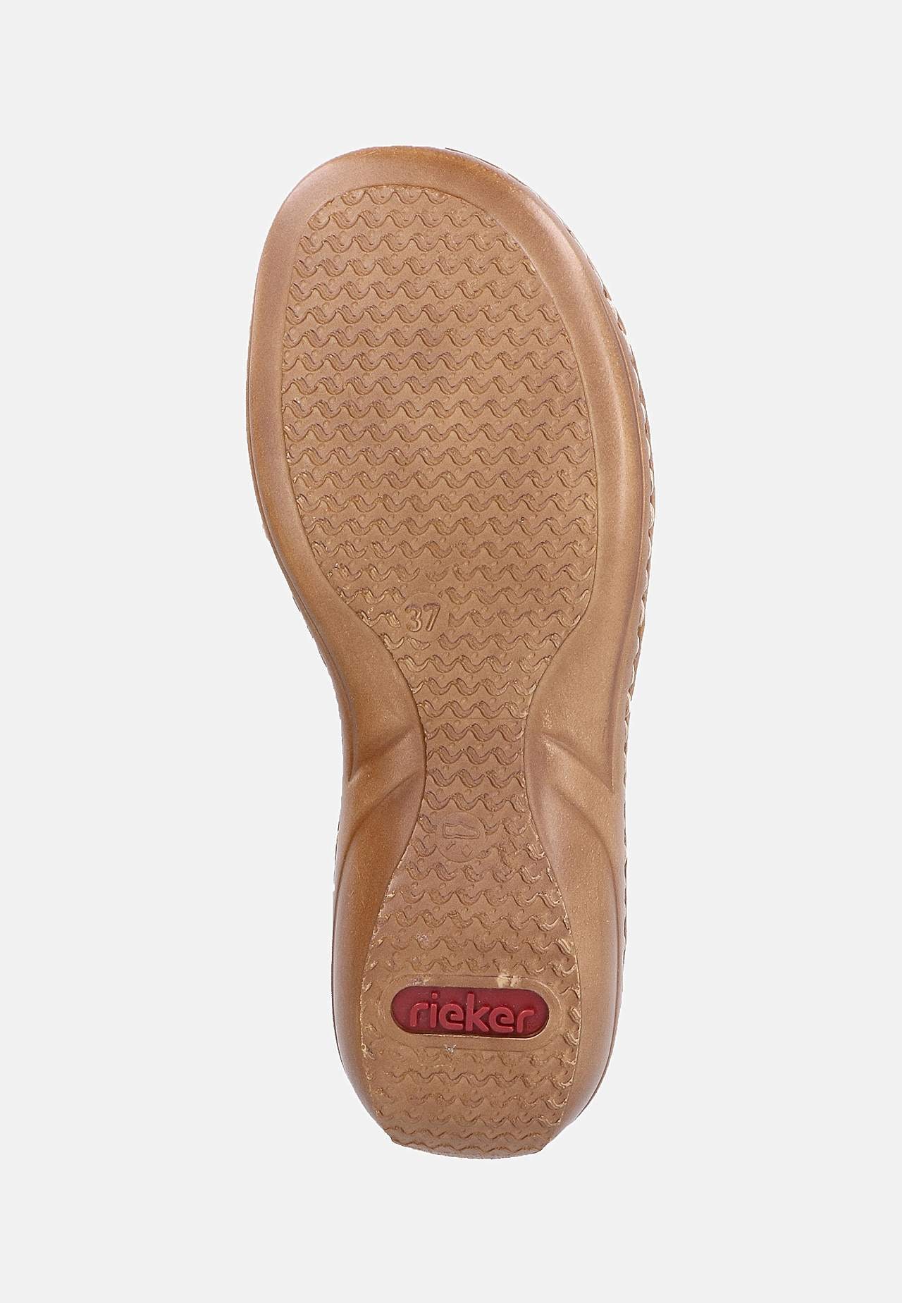 Punutud detailidega sandaalid