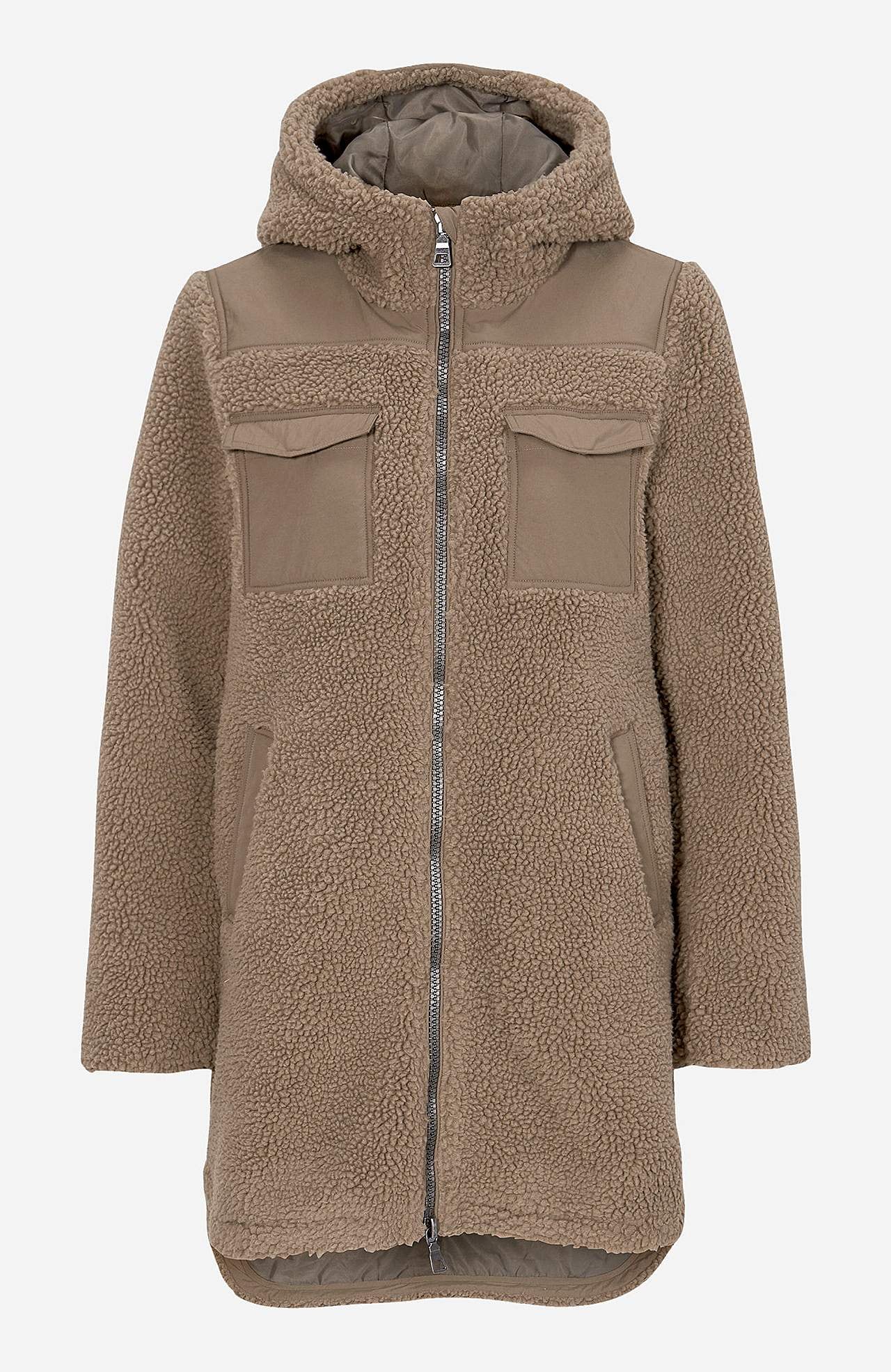 Moodsast karvasest materjalist jakk