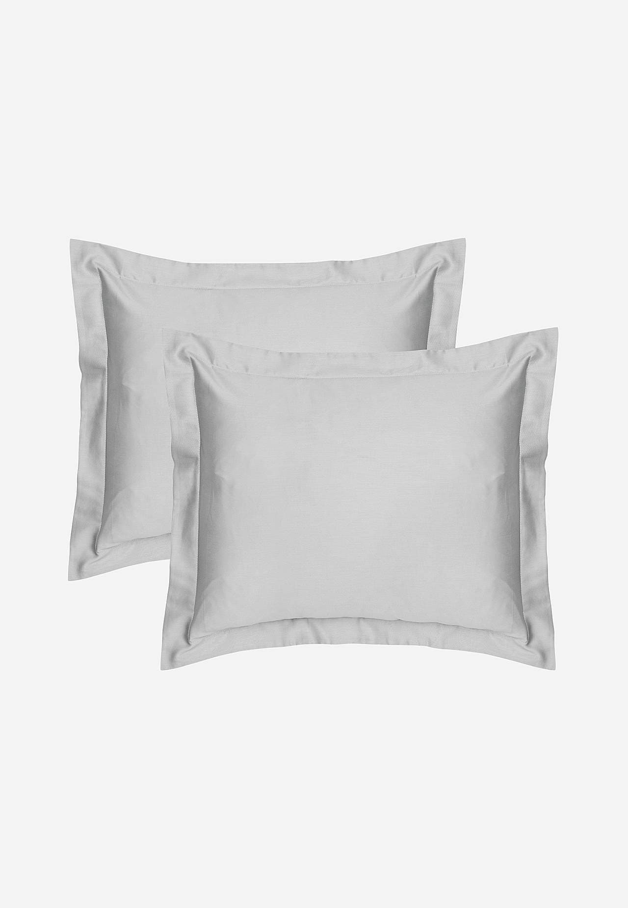 Volangiga satiinist padjapüür 50X60 cm 2 tk pakis