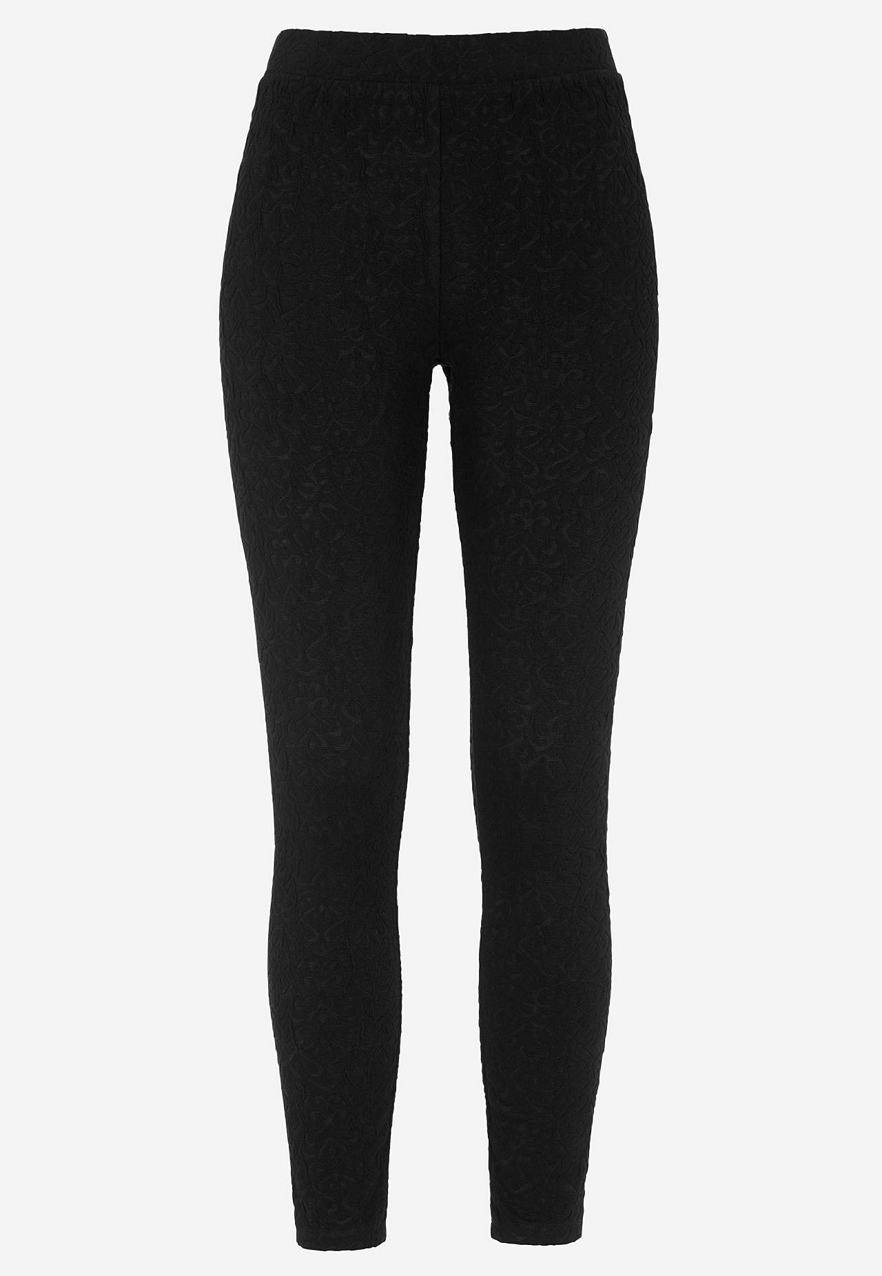 Struktuurse mustriga retuusid