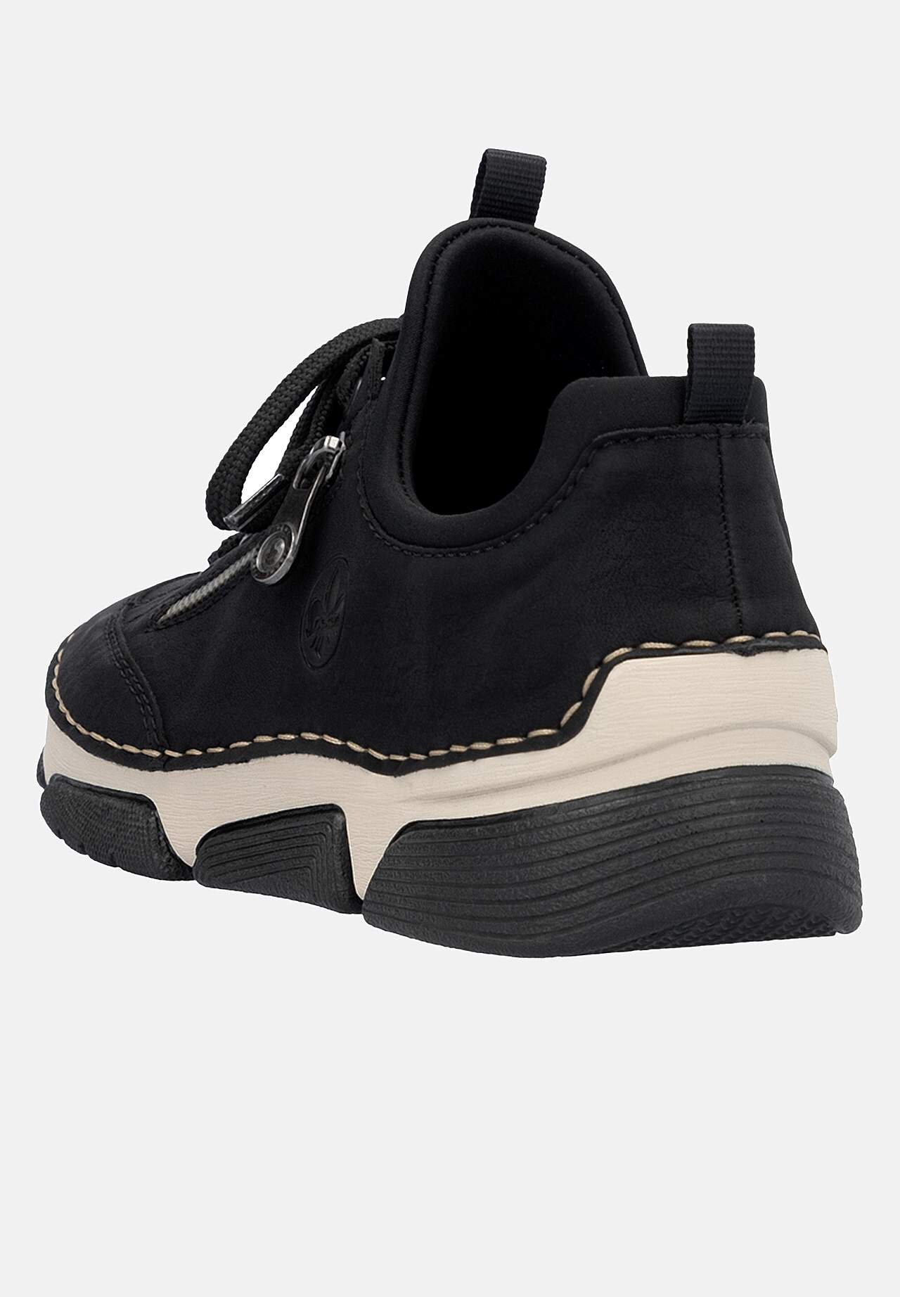 Slip-on tennised