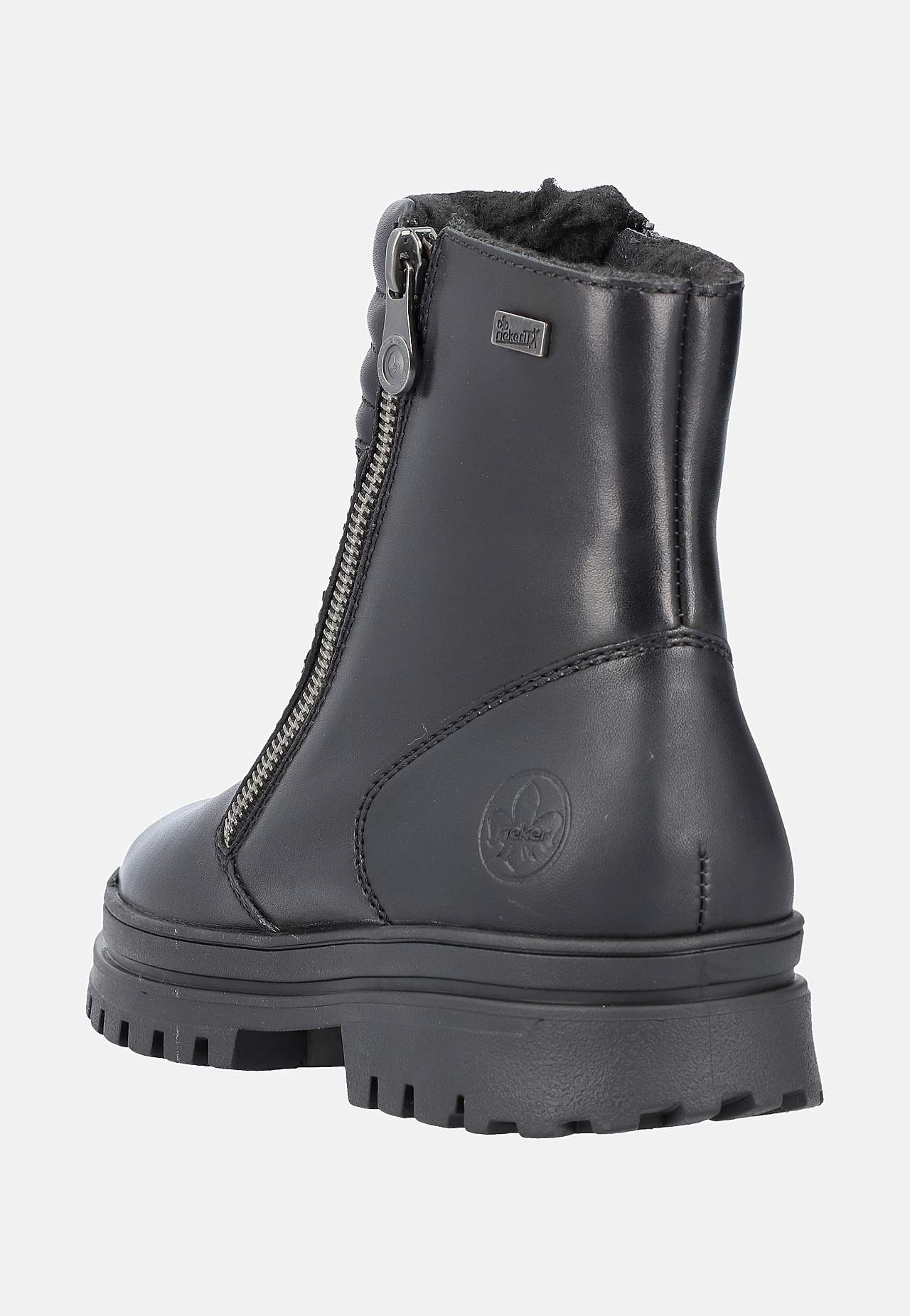 Talvesaapad väljatõmmatavate naastudega