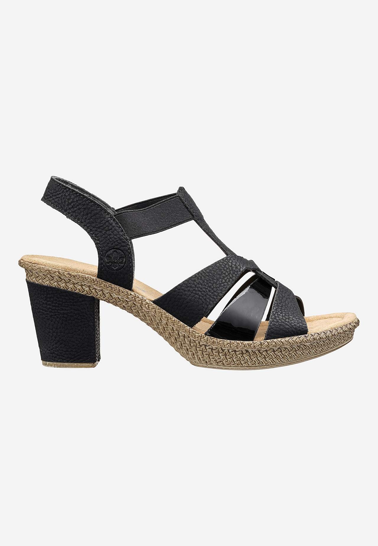 Dekoratiivsete rihmadega sandaalid