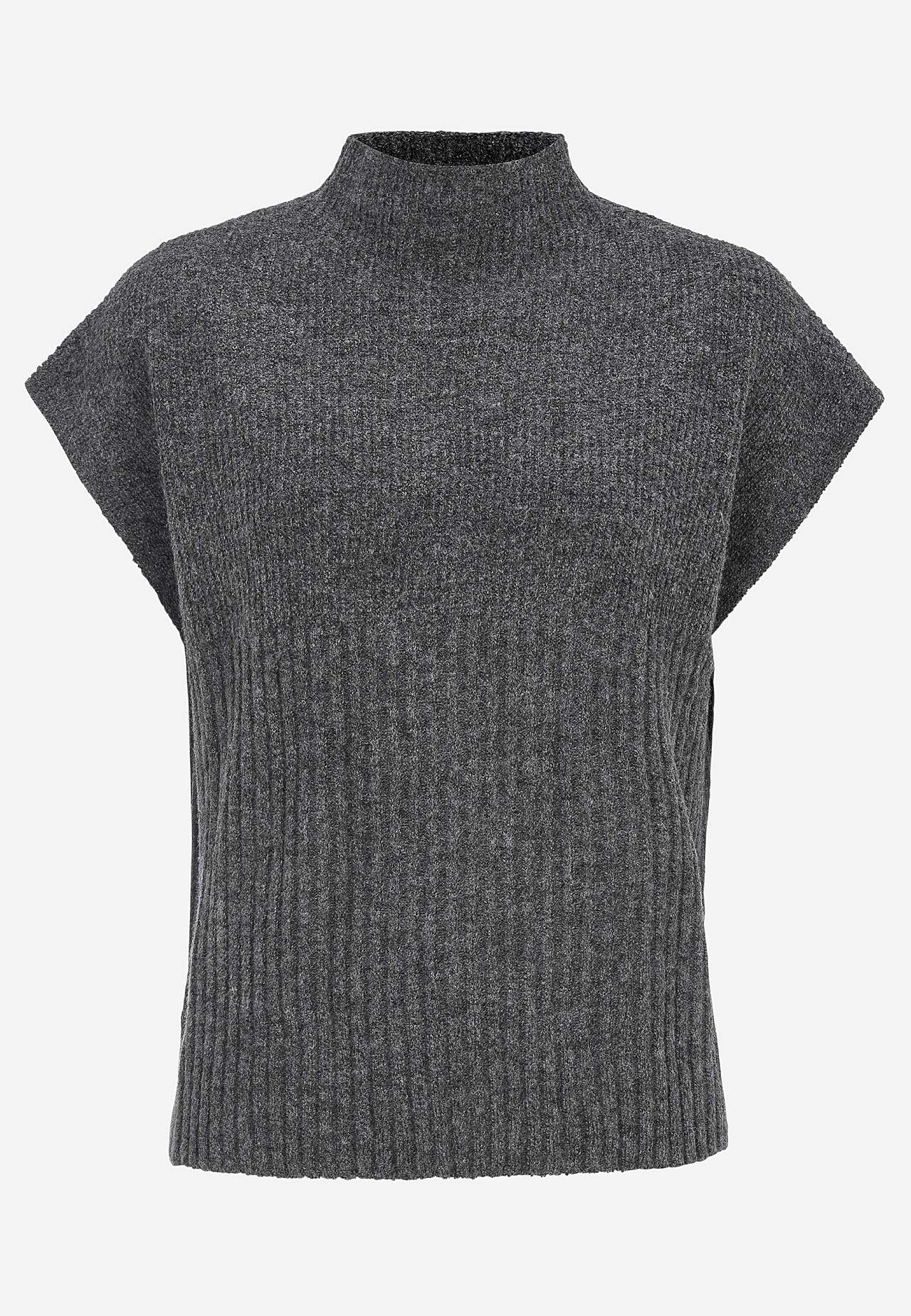 Polokaelusega kootud vest