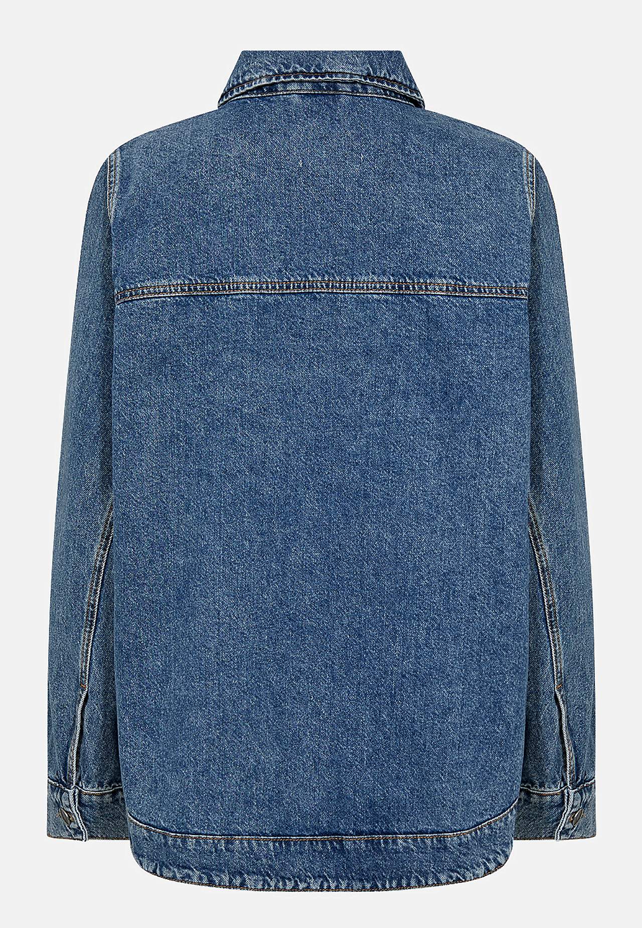 Pikk teksajakk suurte esitaskutega